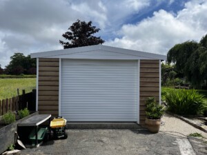 White Rose Buildings | New Insulated Garage with Shadow plank Turner Oak malt finish