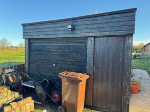 White Rose Buildings | New Insulated Garage with Shadow plank Turner Oak malt finish
