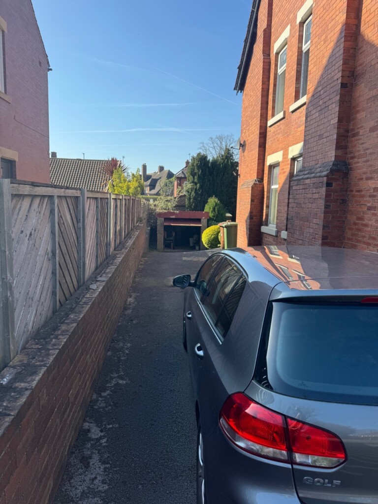 White Rose Buildings | Garage Removal and new Sectional Garage in Wakefield, West Yorkshire White Rose Buildings | Garage Removal and new Sectional Garage in Wakefield, West Yorkshire